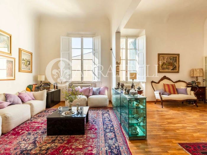 Appartamento con 5 locali in vendita in Piazza dei pazzi, Duomo, Firenze