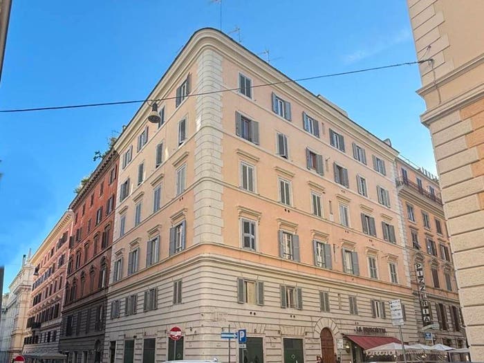 Appartamento quadrilocale in vendita in Via Sardegna, Vittorio Veneto, Roma
