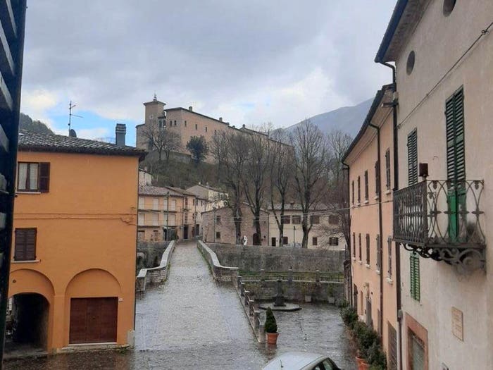 Casa con 6 locali in vendita in Vocabolo Piandimolino, Apecchio