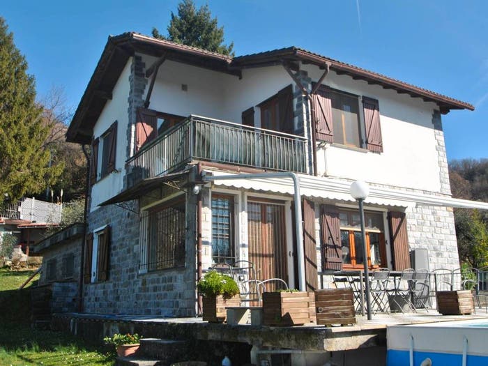 Casa con 6 locali in vendita in Via Cavalli, Centro, Uscio
