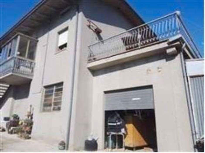 Appartamento con 6 locali in vendita in Via Giuseppe Garibaldi, Centro, Tavoleto