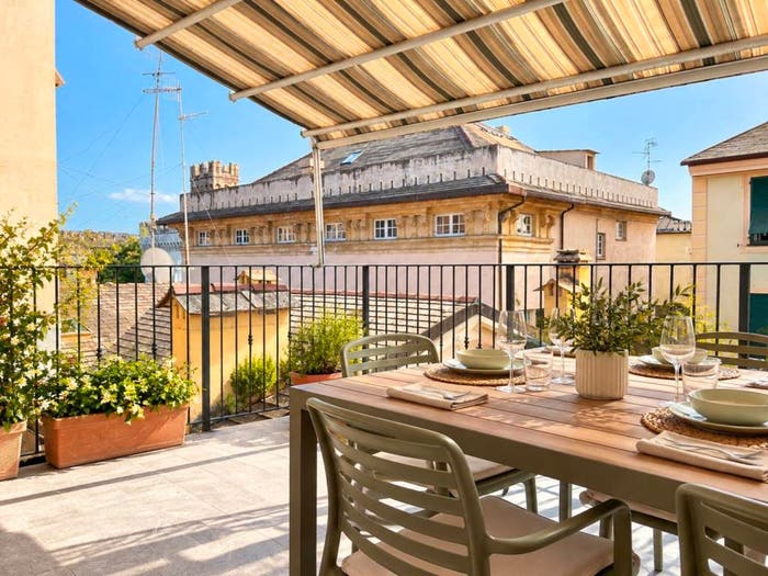 Appartamento quadrilocale in vendita in Via Martiri della Liberazione, Centro Storico, Chiavari