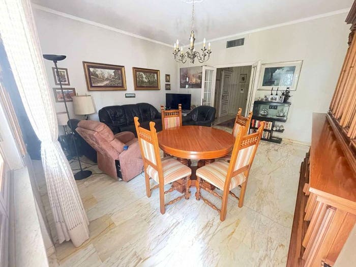 Appartamento con 6 locali in vendita in VIA CARRARA, Quarto, Genova
