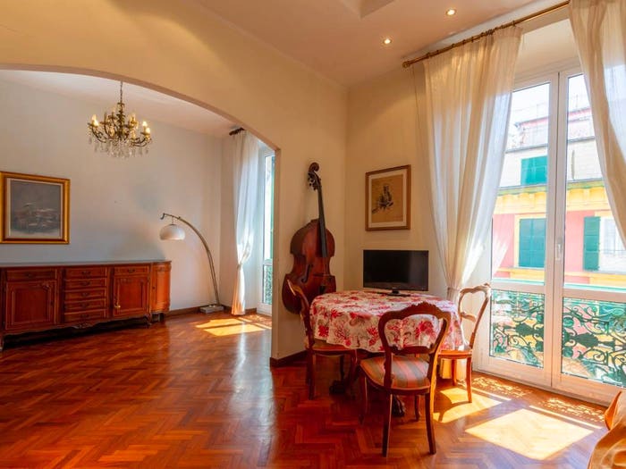 Appartamento con 5 locali in vendita in Via Nino Bixio, Carignano, Genova