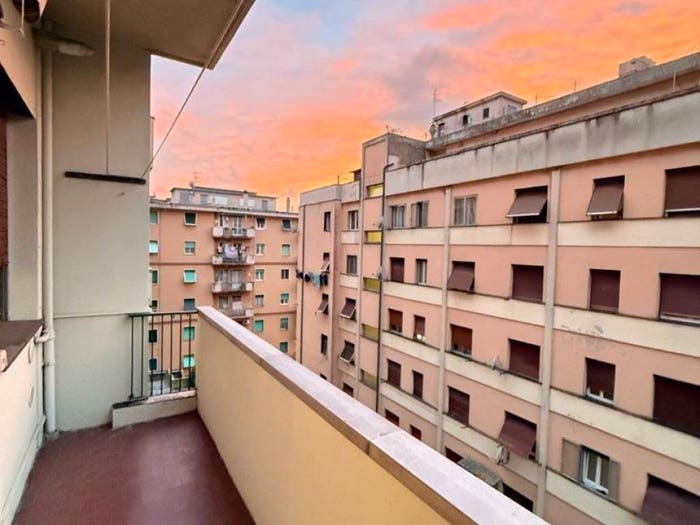 Appartamento bilocale in vendita in Via Tortona, Staglieno, Genova