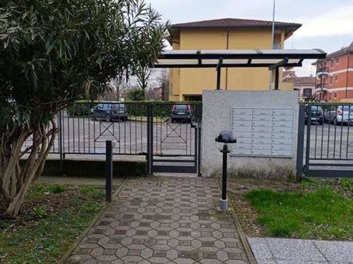 Appartamento trilocale in vendita in Via degli Olmi C, Cascine San Pietro, Cassano d'Adda