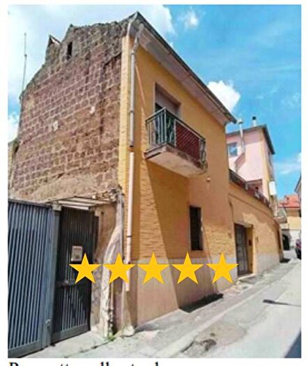 Appartamento con 6 locali in vendita in Via Cupa d'Ercole, San Leucio Briano, Caserta