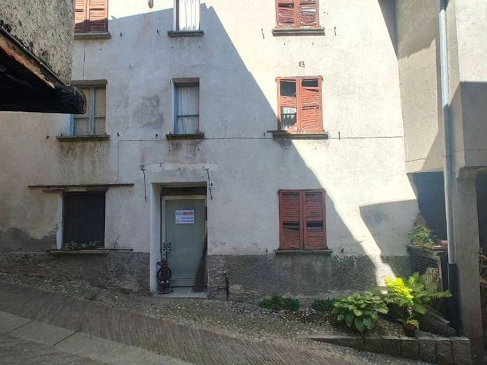 Casa in vendita in Santicolo, Corteno Golgi