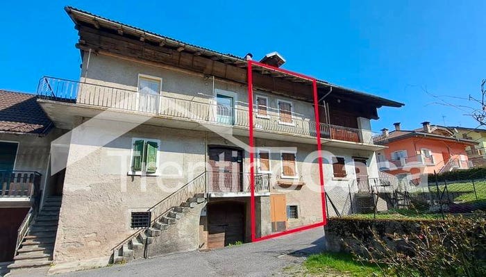 Appartamento con 5 locali in vendita in Zuclo via umberto I, Borgo Lares