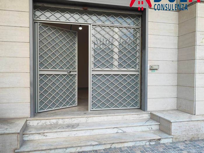 Appartamento bilocale in vendita in Via Vecchia Canzanella, Fuorigrotta, Napoli