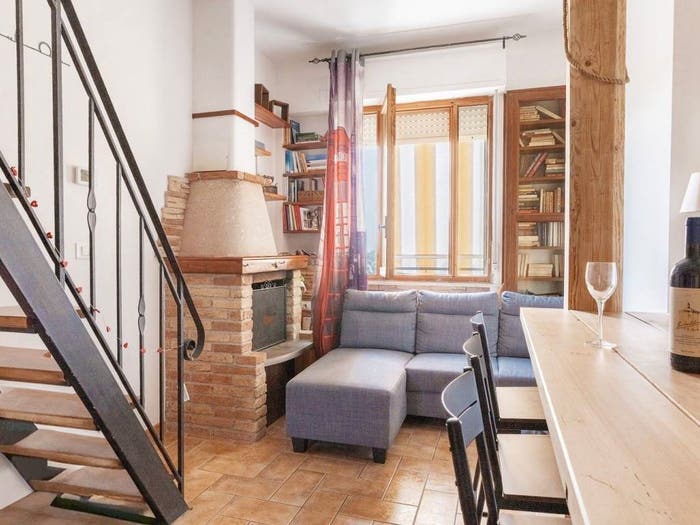 Casa quadrilocale in vendita in Via Delfino Cinelli, Antignano Banditella, Livorno