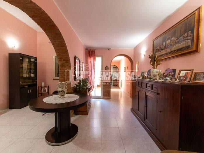 Casa quadrilocale in vendita in Via Milano, Centro, Gravina di Catania
