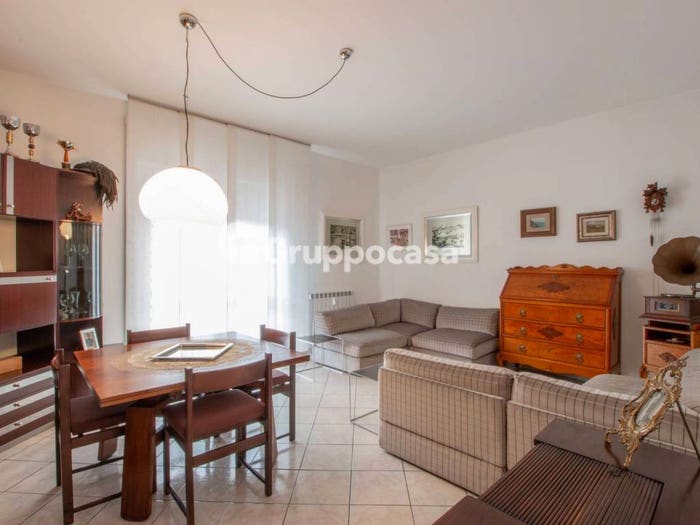 Appartamento trilocale in vendita in Via Varese, Centro, Cuggiono
