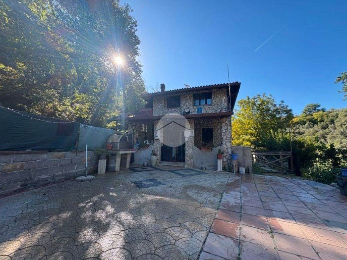 Casa con 6 locali in vendita in STR DELLE ROFOLINE, Palombara Sabina