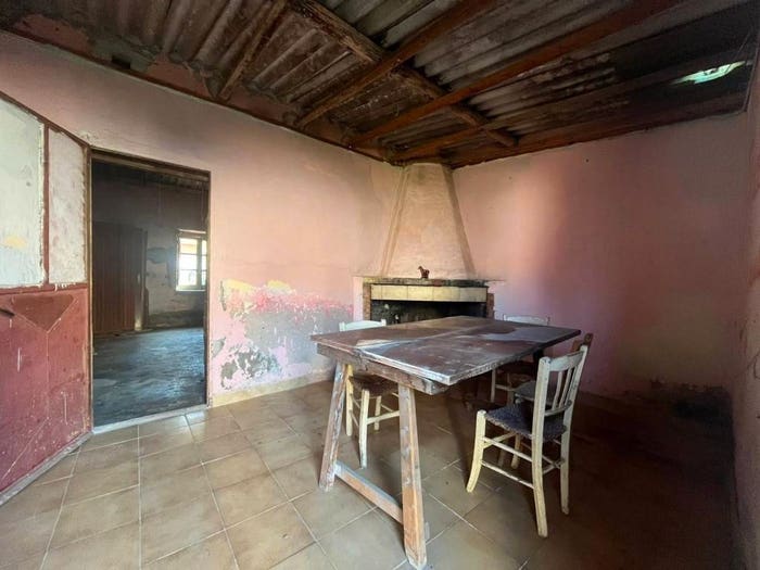 Casa con 6 locali in vendita in Samassi