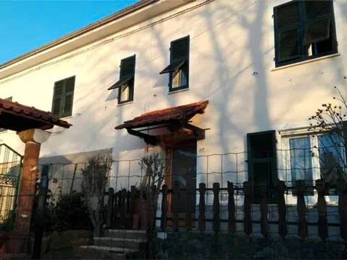 Casa con 6 locali in vendita in Centro, Dego