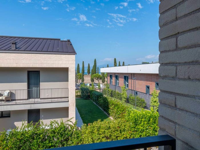 Appartamento quadrilocale in vendita in Via Secolo, Centro, Peschiera del Garda