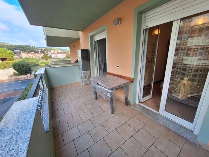 Appartamento trilocale in vendita in Via Camillo Benso di Cavour, Marina Di Andora, Andora