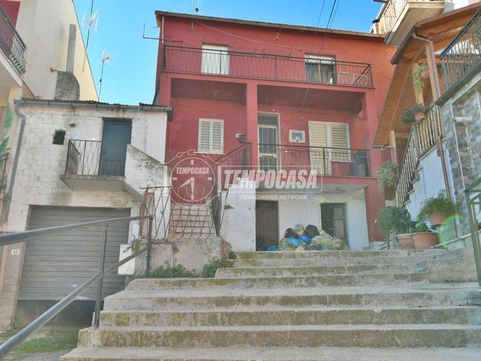 Appartamento con 5 locali in vendita in Frazione di Cornacchiano, Civitella del Tronto