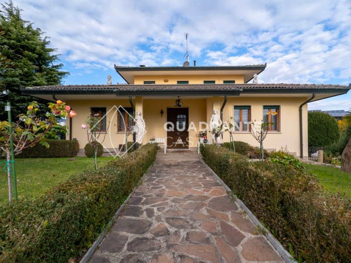Casa con 5 locali in vendita in Via Monselice, Pernumia