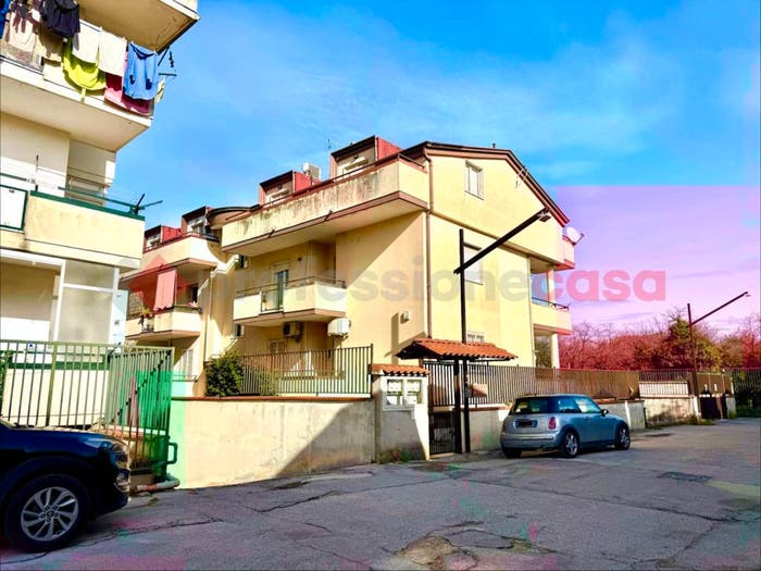 Appartamento trilocale in vendita in Via Gianturco, Centro, Acerra