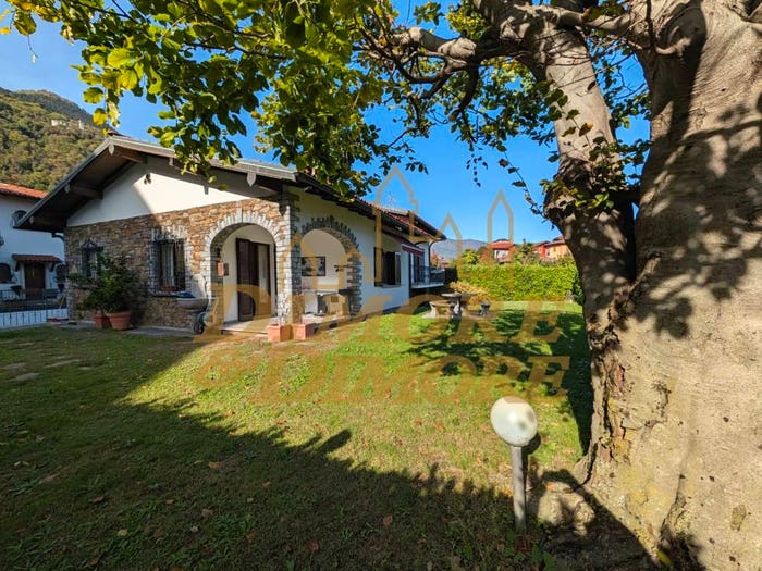 Casa con 6 locali in vendita in Centro, Cannobio