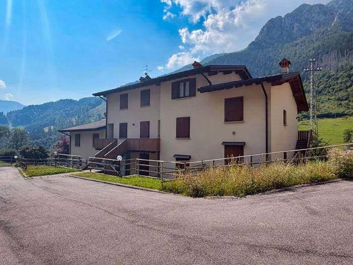 Appartamento bilocale in vendita in via Val Las, Ardesio