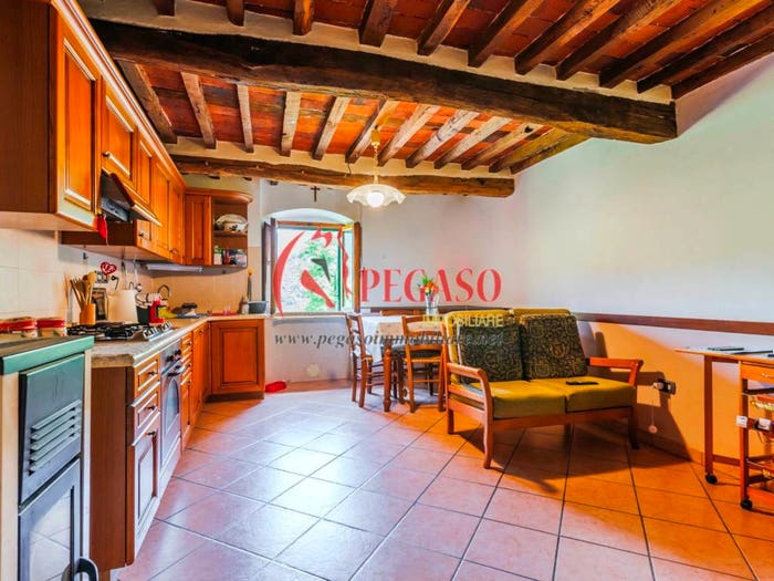 Casa trilocale in vendita in Via Bartolomeo Giuntini, Castelli Pescia Nord, Pescia