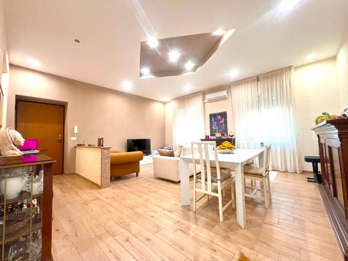 Appartamento trilocale in vendita in Via dei Peri, Centro, Aprilia