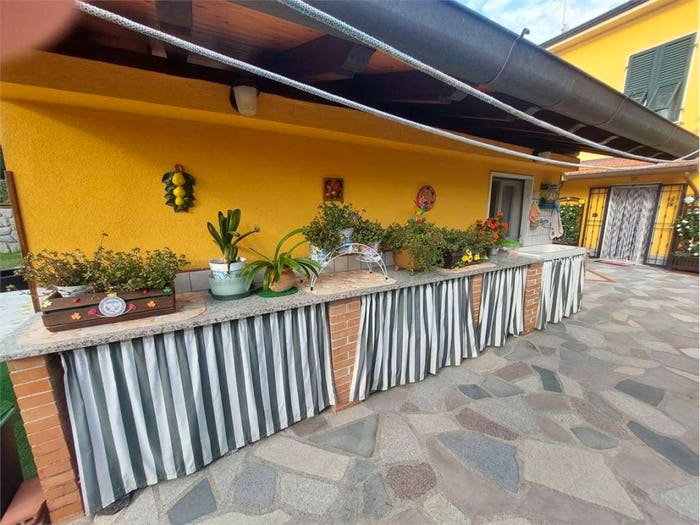 Casa con 6 locali in vendita in Colombiera Molicciara, Castelnuovo Magra