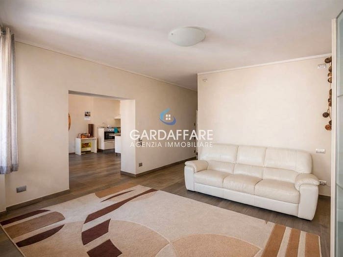 Casa con 6 locali in vendita in Solarolo, Manerba del Garda