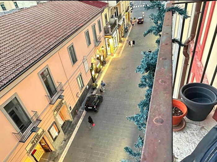 Appartamento quadrilocale in vendita in Via Giuseppe Mazzini, Caserta