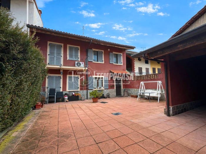 Casa con 5 locali in vendita in Via crescentino, Vische