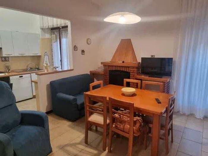 Appartamento quadrilocale in vendita in Via Bolsena, Monte Urano