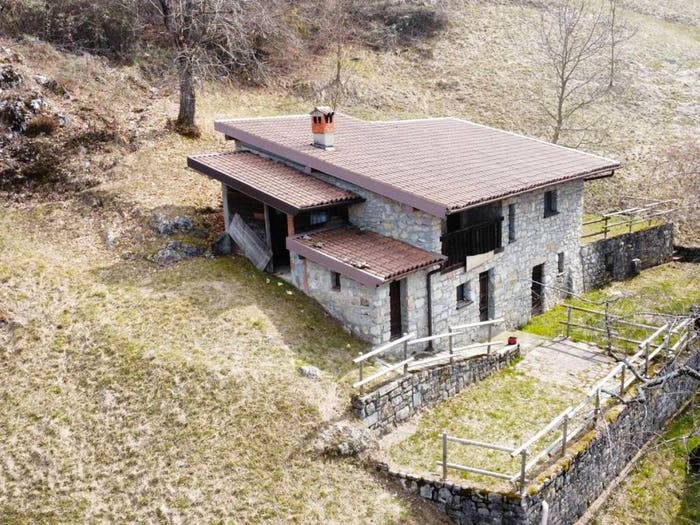Casa trilocale in vendita in Centro, Adrara San Martino