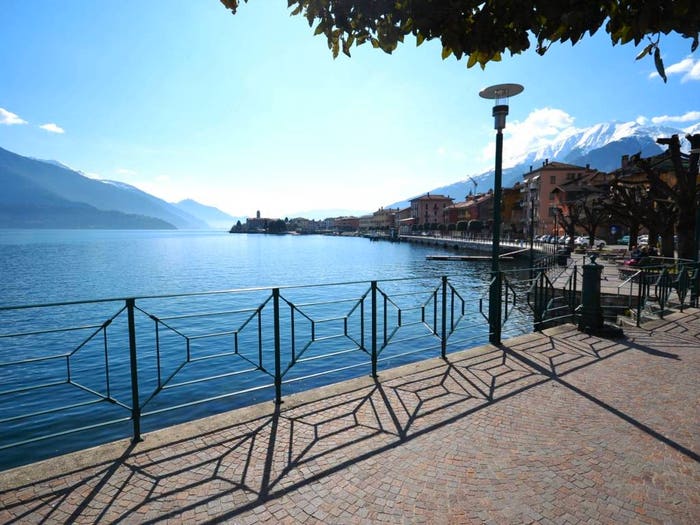 Appartamento trilocale in vendita in Vicolo Sale, Gravedona, Gravedona ed Uniti