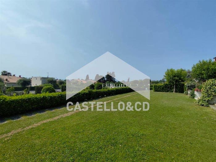 Appartamento trilocale in vendita in Via del Porto, Moniga del Garda