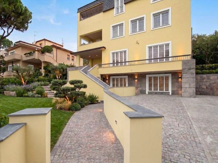 Appartamento trilocale in vendita in Via Giuseppe Ragazzoni, Panoramica, Brescia
