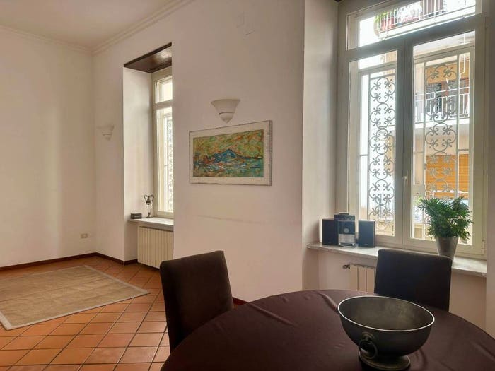 Appartamento con 6 locali in vendita in Via Bisignano, Chiaia, Napoli