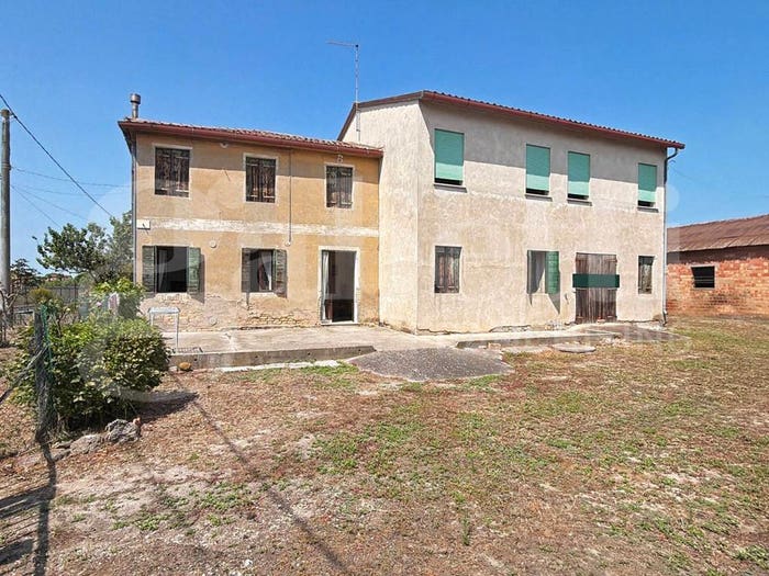 Casa con 6 locali in vendita in Centro, Arzergrande