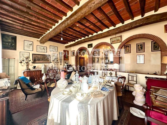 Appartamento con 6 locali in vendita in Via Vecchia Pesciatina, San Vito, Lucca