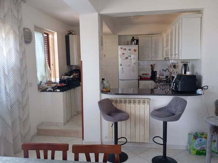 Appartamento con 6 locali in vendita in Via Antonio Sebastiani, Centro, Minturno