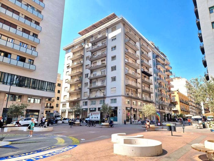 Appartamento con 6 locali in vendita in Via Emerico Amari, Roma Cavour, Palermo