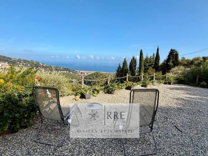 Casa con 5 locali in vendita in via Costa Lupara, Fenarina Via Neghelli Collina di Ponente, Alassio