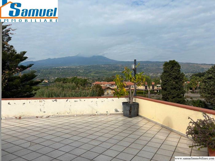 Casa con 6 locali in vendita in Via Spiaggia, Centro, Mascali