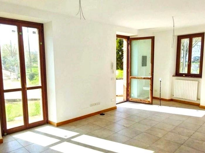 Appartamento trilocale in vendita in Via Santo Apollinare Monte Roberto AN Italia, Monte Roberto