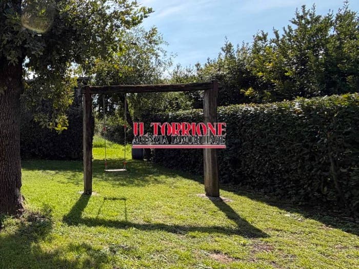 Casa con 6 locali in vendita in Via dei Colletti di Veneri, Veneri, Pescia