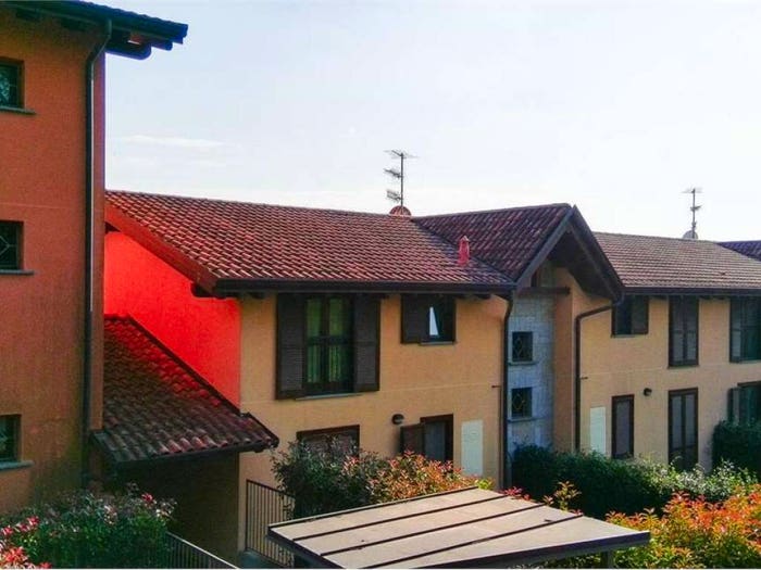 Appartamento bilocale in vendita in Via Leopardi, Centro, Gavirate