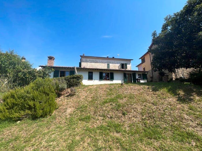 Casa con 6 locali in vendita in Vocabolo Pevole, Piegaro