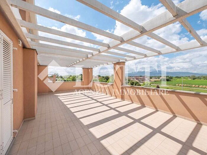 Appartamento con 6 locali in vendita in Via del Pino, Santa Lucia La Borra, Pontedera
